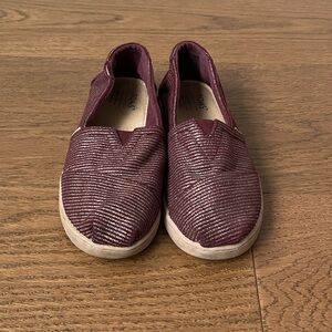 TOMS Girls Size 1 Cabernet Plum Glitter Rib Knit Alpargata Comfy Slip-On Shoes